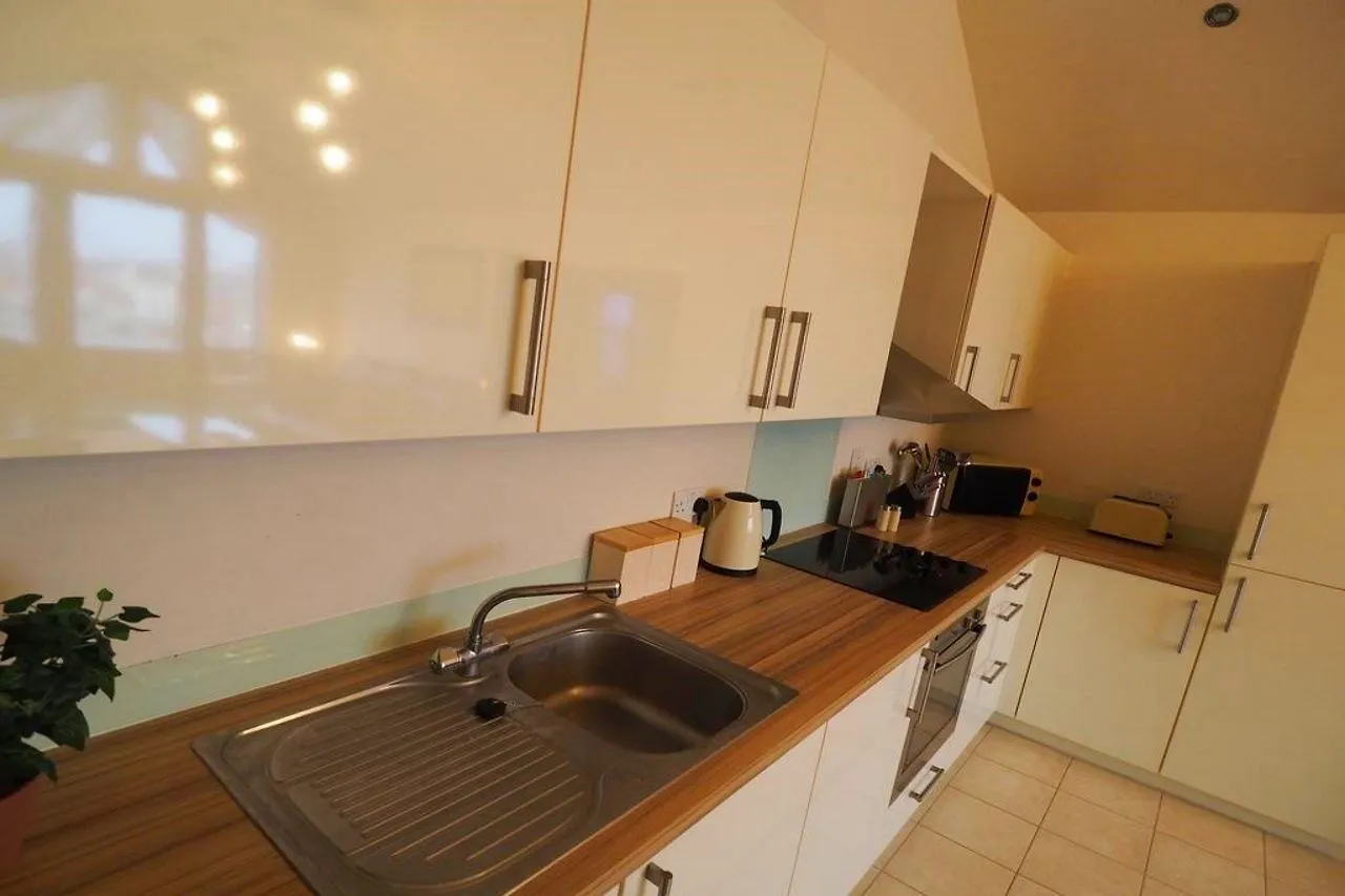 41 Freedom Quay Apartment Kingston upon Hull 0*,  United Kingdom